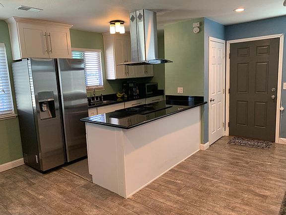 2nd image of 2486 Golzio Ct APT 4