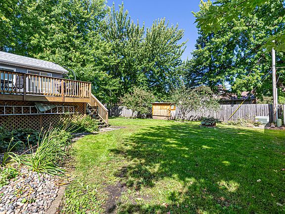5th image of 650 18th St SE
