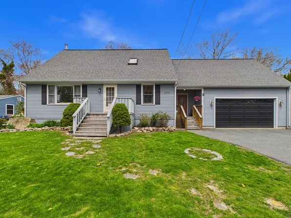 14 Day St, Fairhaven, MA 02719