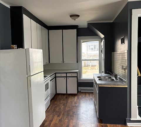 5th image of 305 N Grant St #305
