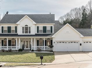 993 Kiefer Trails Dr, Ballwin, MO 63021