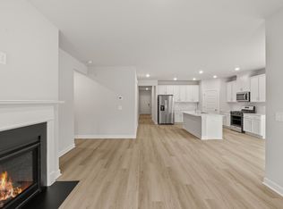 613 Hollybank St, Fountain Inn, SC 29644