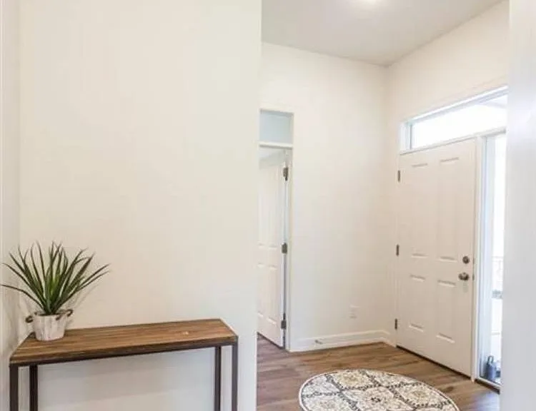 7409 Grand Arbor Ct — Photo 2