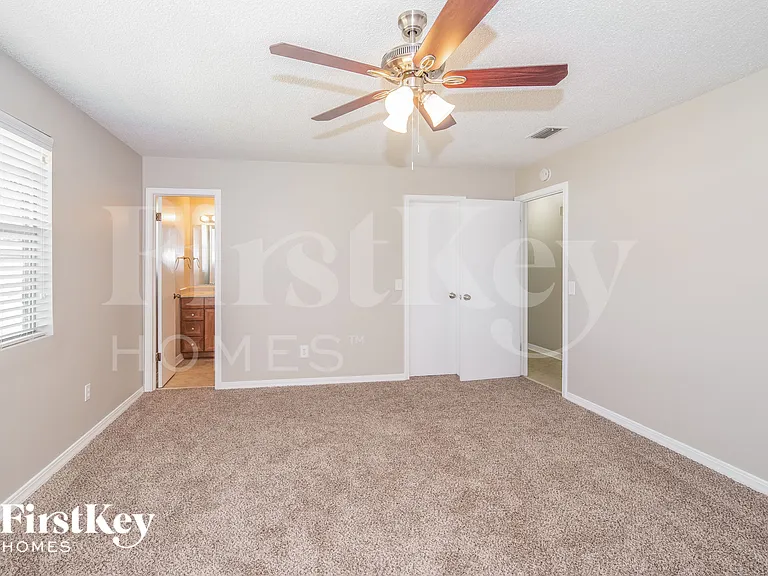 1746 Cinnamon Dr — Photo 11