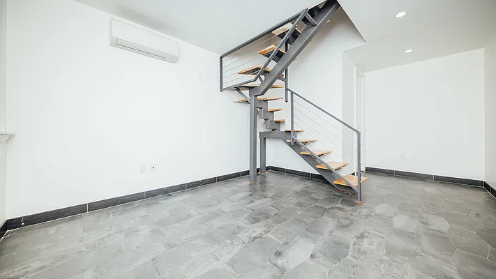 Rented by Nooklyn NYC LLC | media 1