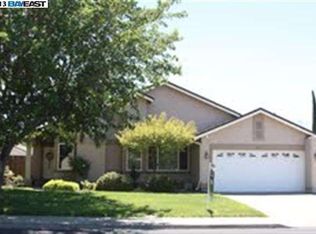5513 Haggin Oaks Ave, Livermore, CA 94551