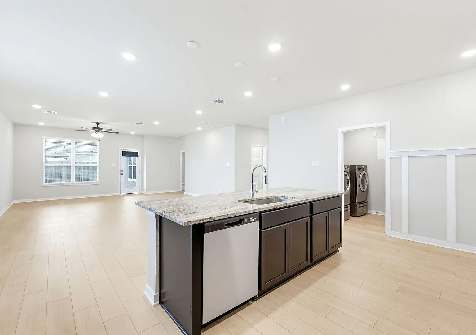 7828 Krenek Tap Dr — Photo 4