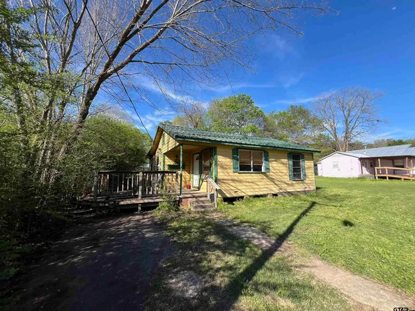 108 Nolte Dr, Naples, TX 75568