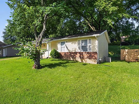2nd image of 12071 El Camara Dr