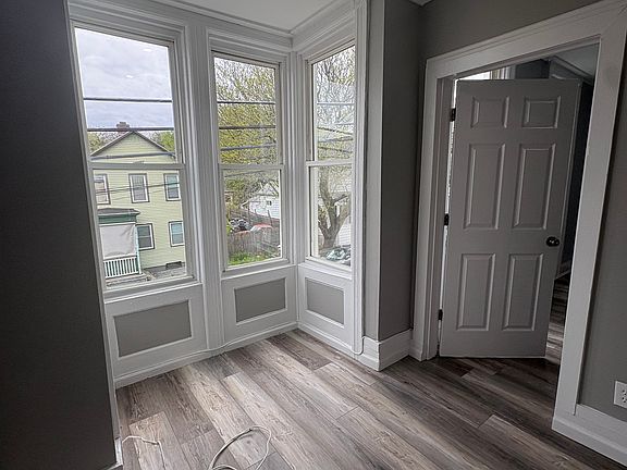 5th image of 114 Congress St Unit 2