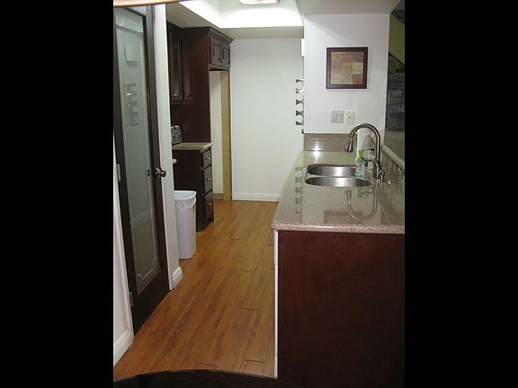 5th image of 2937 N White Ave