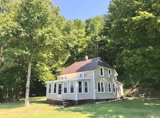 1715 Cape St, Lee, MA 01238