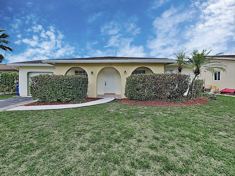 1st image of 2101 NW 108th Ter