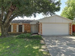 704 Netherland Pl, Arlington, TX 76017