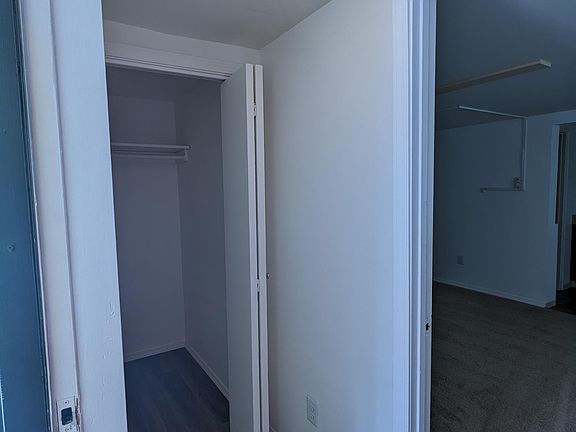 4th image of 11540 Greenwood Ave N APT B