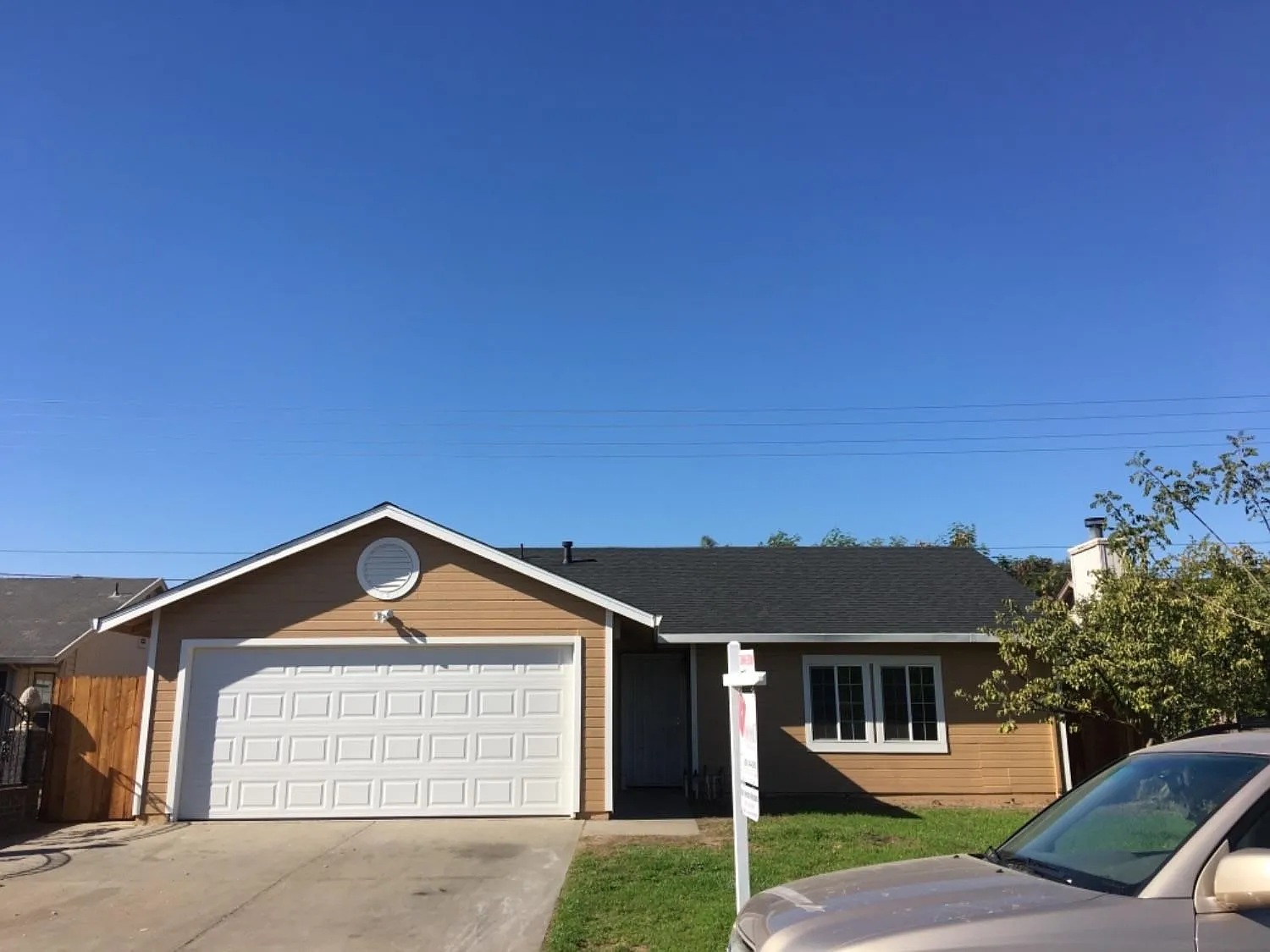 2105 Olive Branch Dr photo 1
