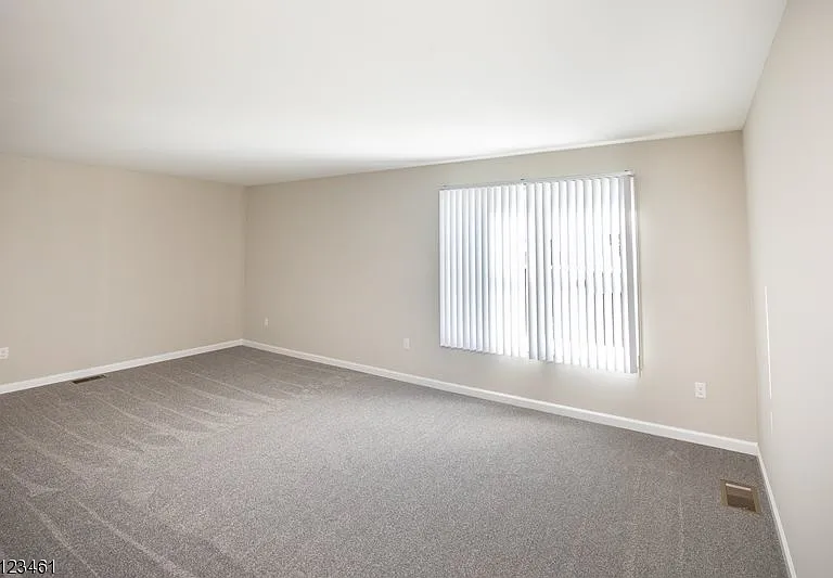 88 Arlene Ct — Photo 20