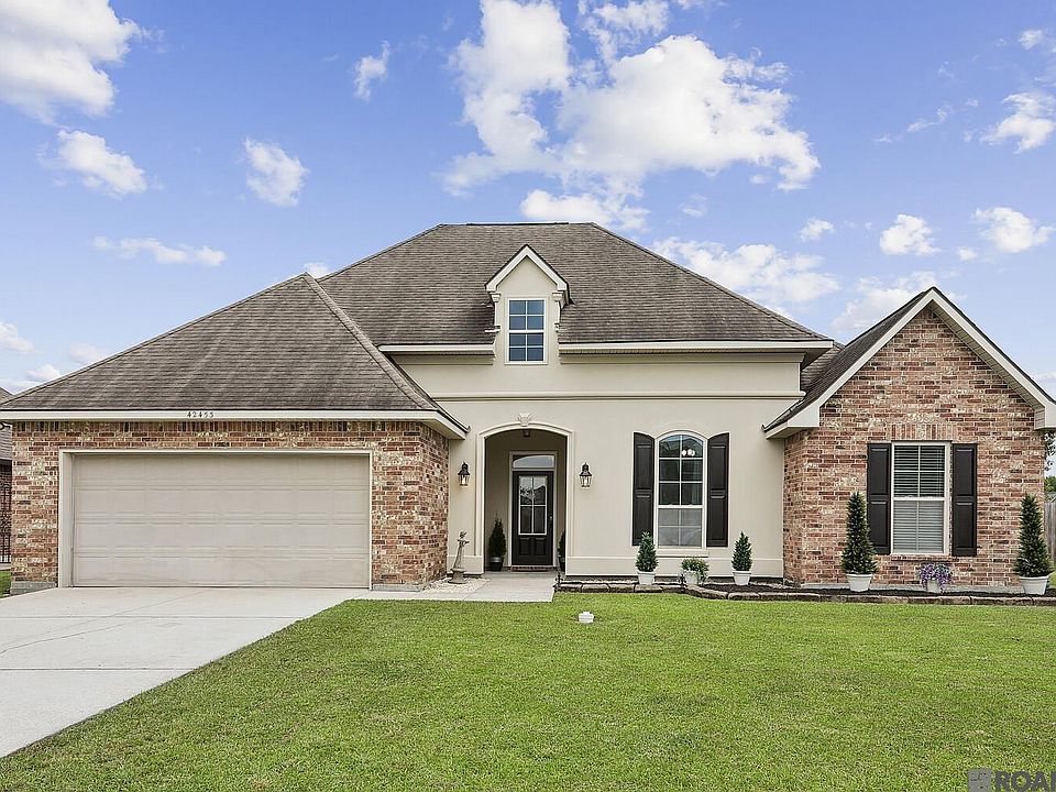 1st image of 42453 Wynstone Dr