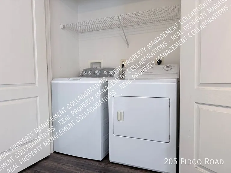 205 Pidco Rd — Photo 7