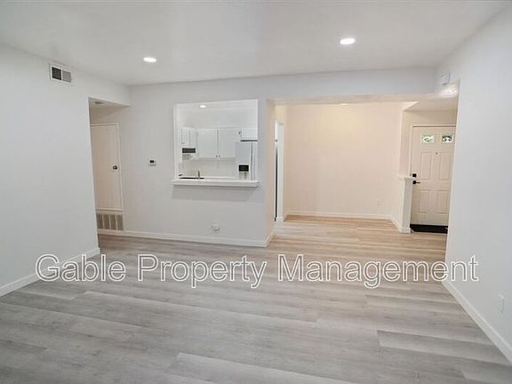 5th image of 24153 Del Monte Dr Unit 357