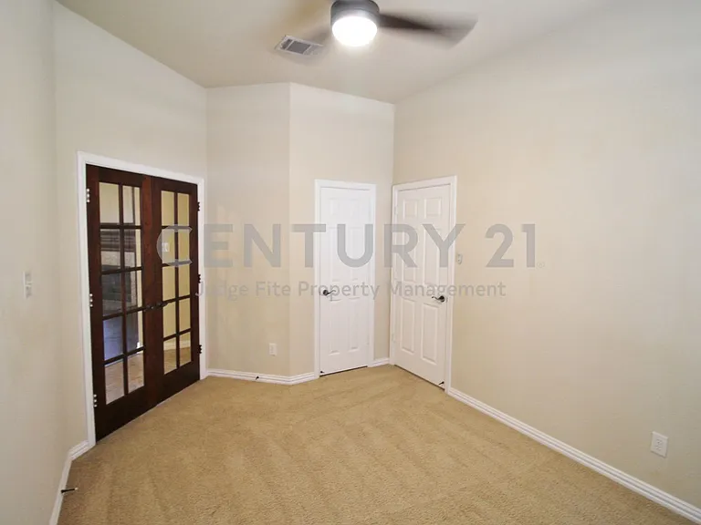2610 Tall Meadows Dr — Photo 20