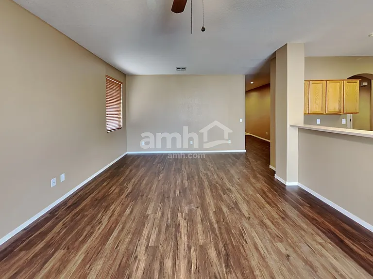 2150 E Bellerive Pl — Photo 6