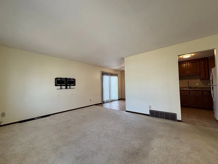 4285 Evergreen Dr — Photo 29