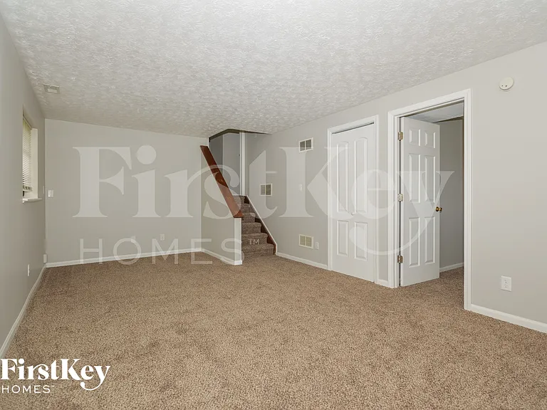 4030 Harmony Dr — Photo 3