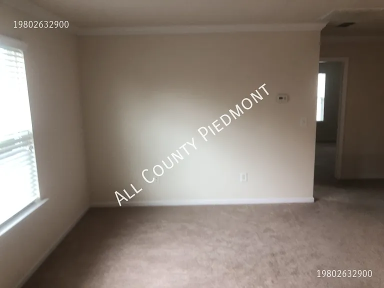 7711 Kelburn Ln — Photo 11