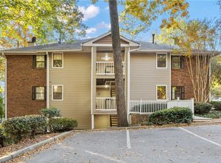 304 Barrington Hills Dr, Sandy Springs, GA 30350