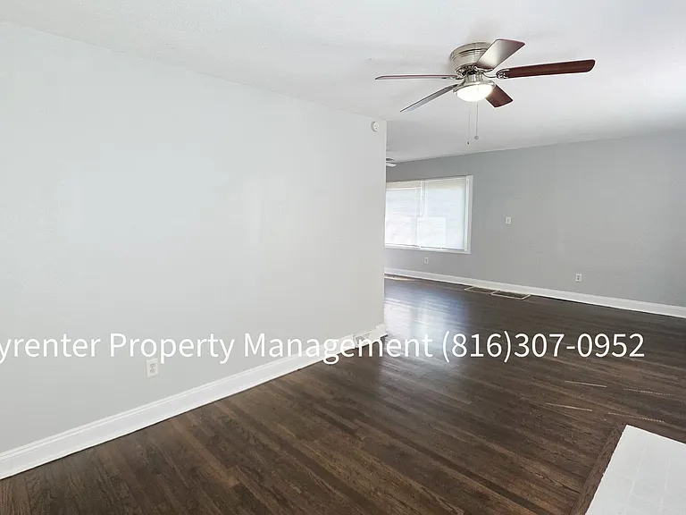 3921 Myrtle Ave — Photo 8