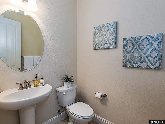 5th image of 6465 Bayview Dr