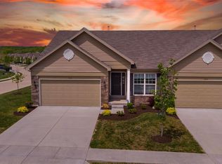 5372 Lakepath Way, Eureka, MO 63025