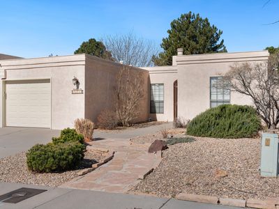 6109 Rio Hondo Dr NE, Albuquerque, NM, 87109