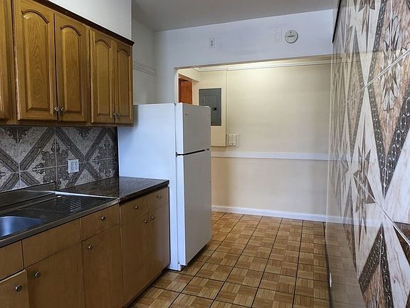 5th image of 3378 11th St #2D