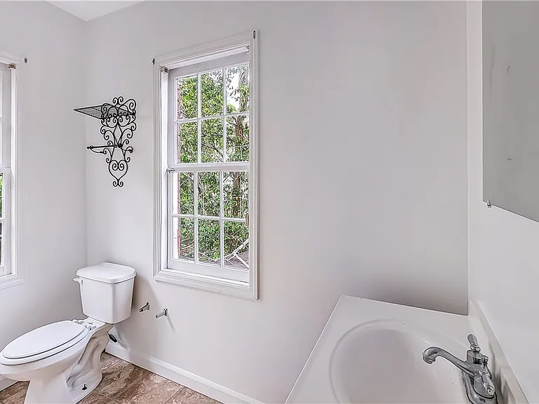615 Price St — Photo 16