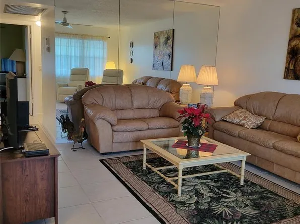 351 Markham Cres #P, Deerfield Beach, FL 33442
