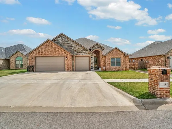 2116 Longhorn Trl, Altus, OK 73521