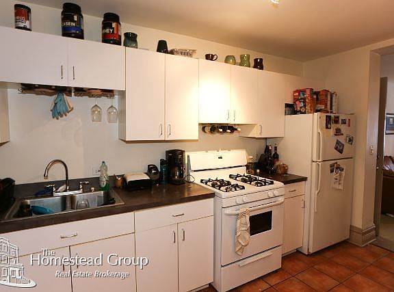 2nd image of 2142 N Halsted St #Two_rear