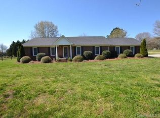 1351 Red Oaks Dr, Rock Hill, SC 29730