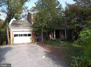 5605 Bradley Blvd, Bethesda, MD 20814