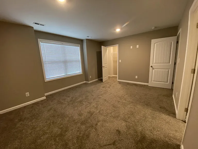 135 Country Ln — Photo 15