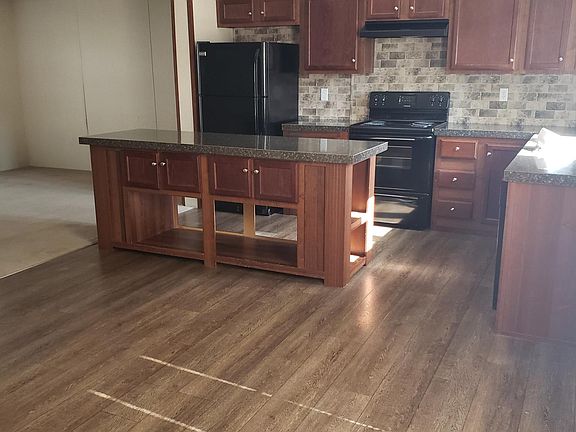 2nd image of 125 Hilbert Dr
