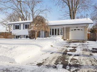 871 Francis Rd, Burlington, ON L7T3Y1