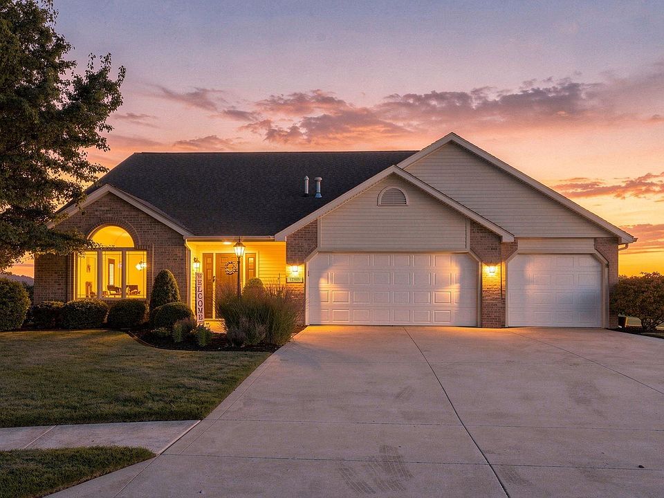 1st image of 12303 Cliff View Ct