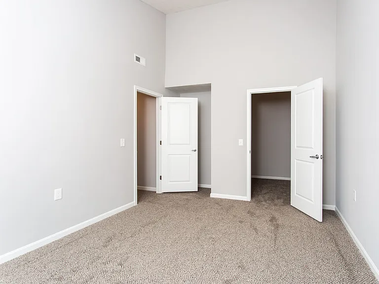 Granby Place Apartments — Photo 17