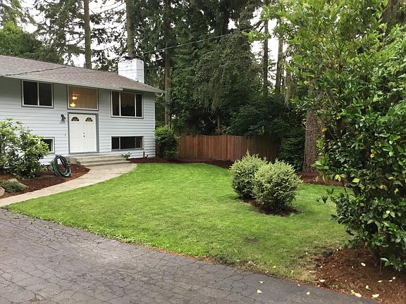 2nd image of 12019 NE 62nd St