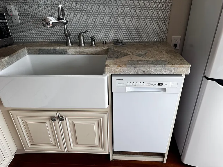 322 Lighthouse Ave #A — Photo 25