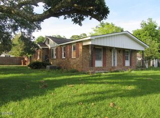 1896 Southern Ave, Biloxi, MS 39531
