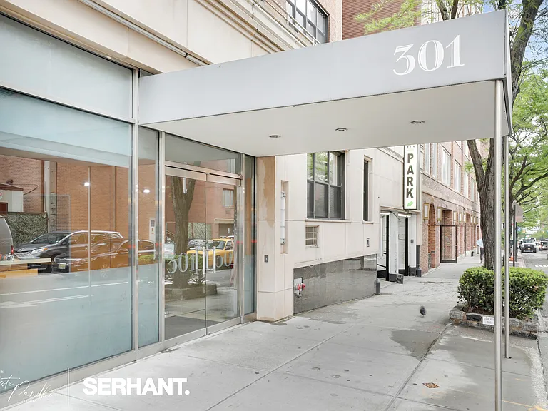 301 E 63rd St #12K — Photo 11